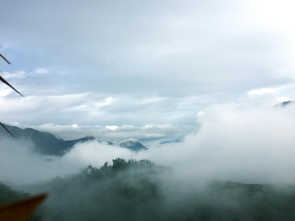 Отель Sapa Clay House - Mountain Retreat Экстерьер фото